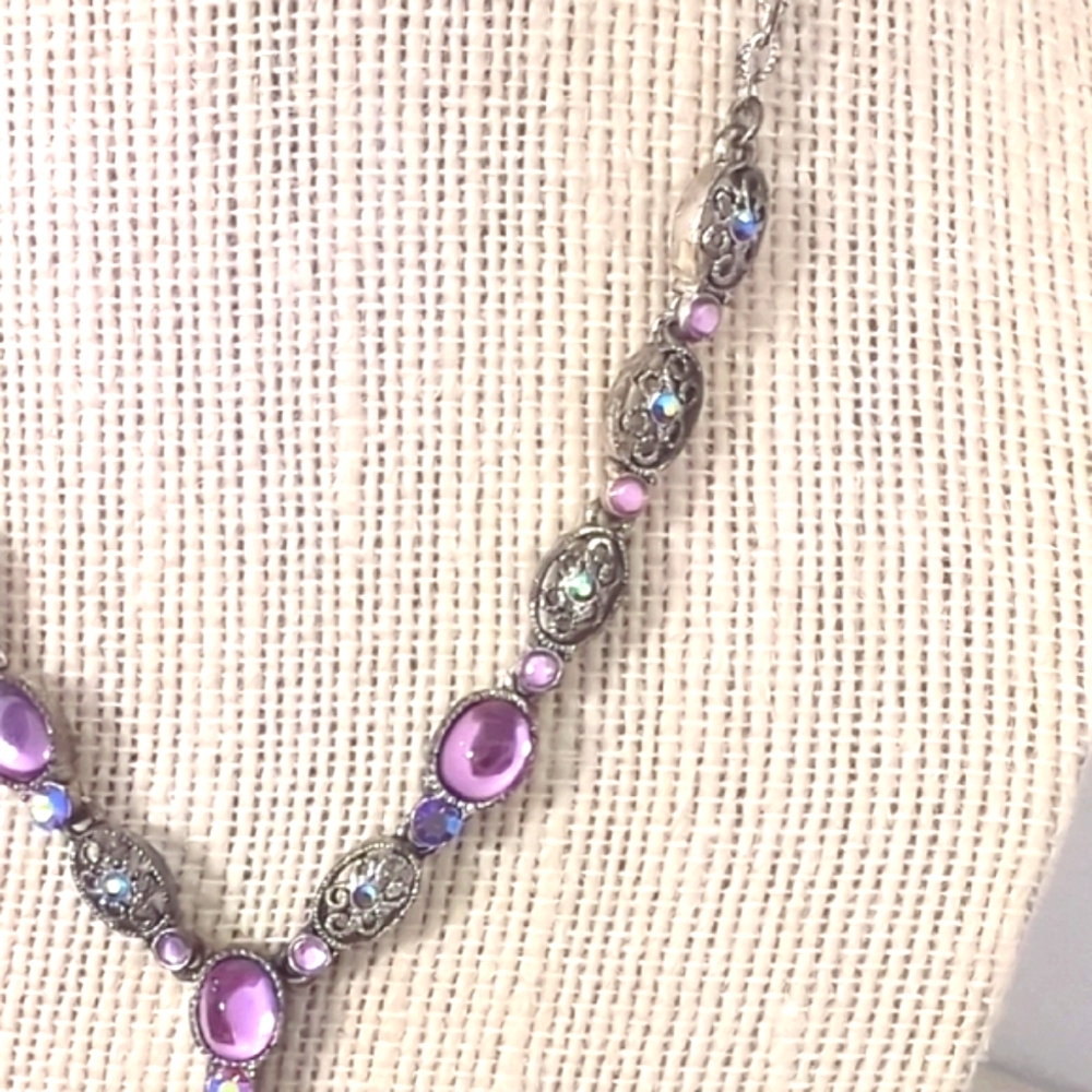 Vintage Avon SP Necklace With Pink Oval Crystals And Aurora Filigree Silver Tone - Picture 4 of 8